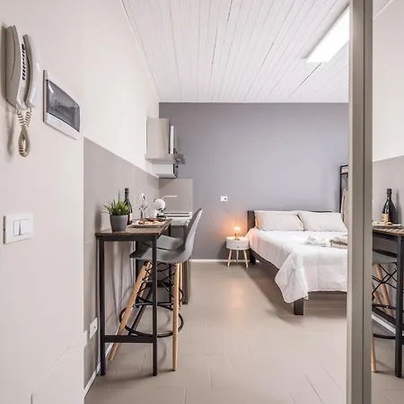 649 Mono Con Terrazzo * Modena