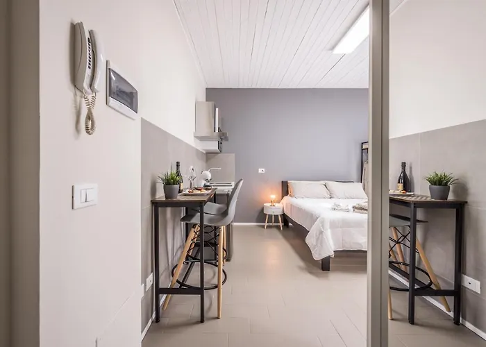 649 Mono Con Terrazzo * Μόντενα